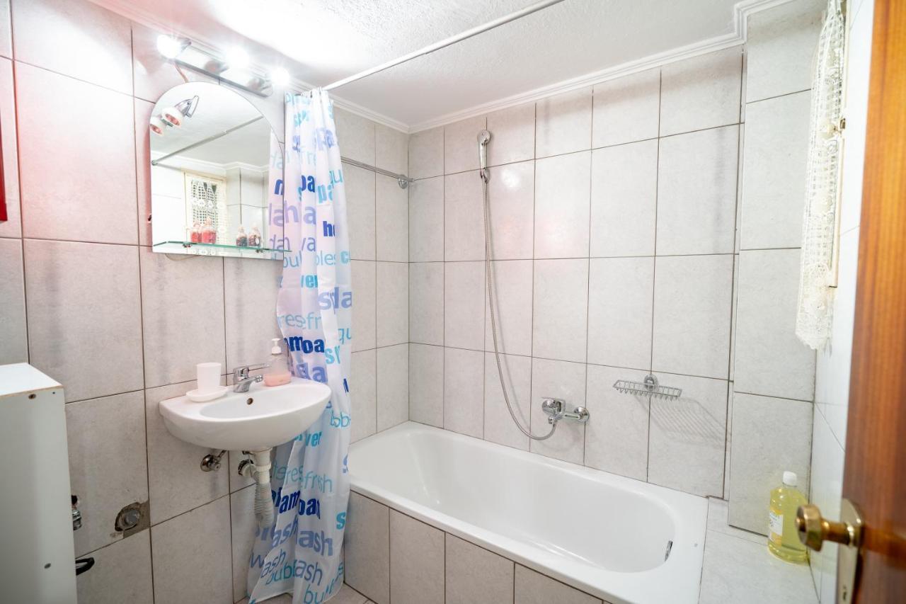 Ampelokipi Metro St. 2 Bedrooms 6 Pers. Apartment Athens Exterior photo